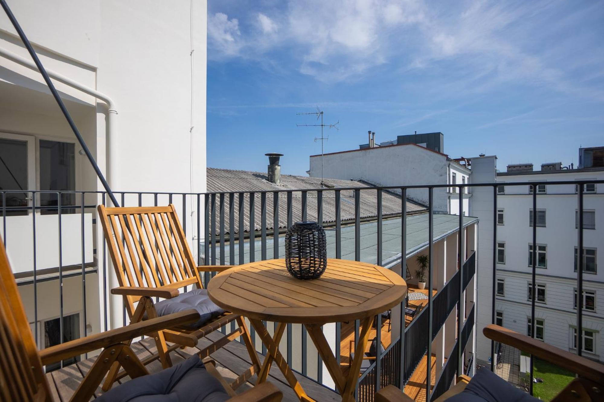 Bright Stylish Apartment With A Balcony In A Top Location Vienna Exterior photo